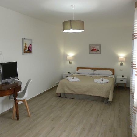 Ibiscus Bed and Breakfast Castellammare del Golfo Exterior foto