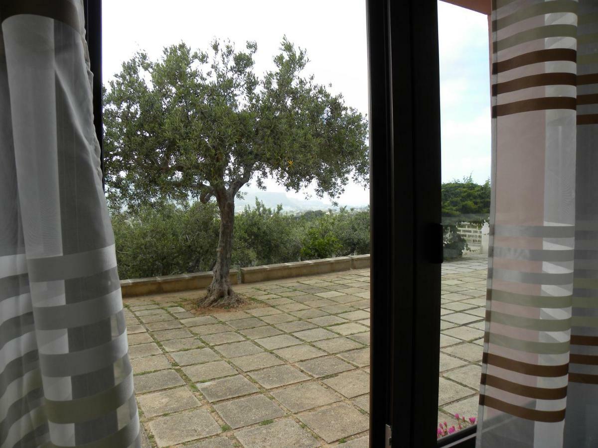 Ibiscus Bed and Breakfast Castellammare del Golfo Exterior foto